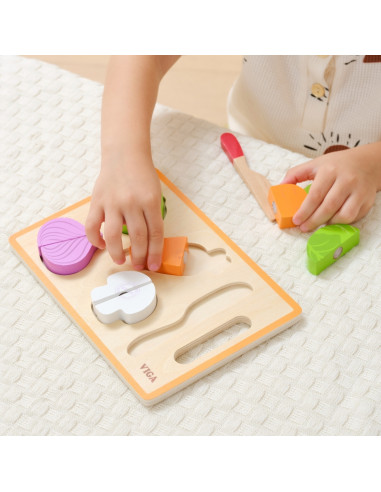 VIGA Medinė Montessori mokomoji dėlionė Daržovės pjaustymui