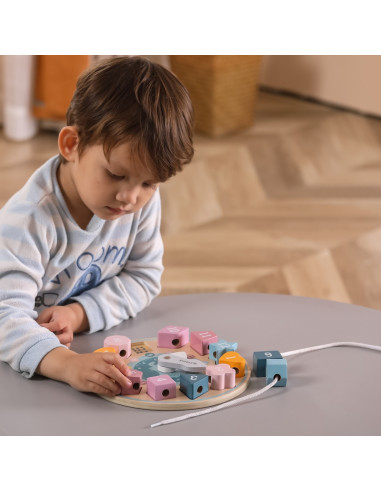 VIGA PolarB medinis laikrodis su geometrinėmis figūromis, Montessori metodika