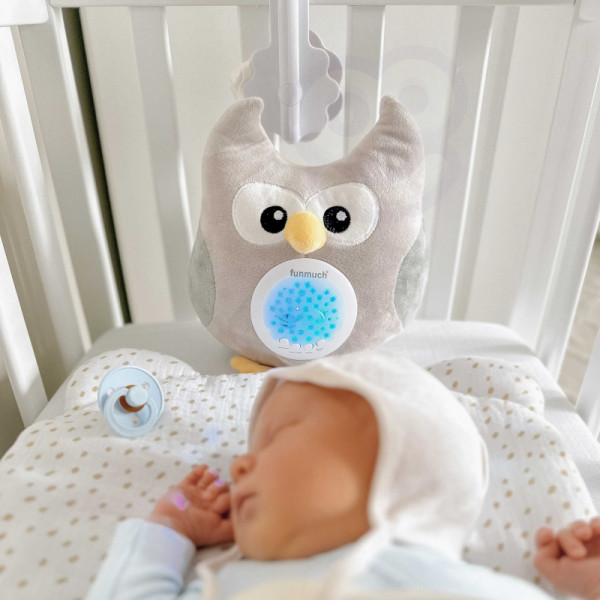 WOOPIE BABY pliušinė pelėda - migdukas su projektoriumi ir lopšinėmis WOOPIE BABY pliušinė pelėda - migdukas su projektoriumi ir lopšinėmis