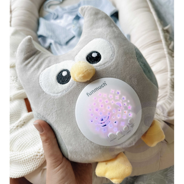 WOOPIE BABY pliušinė pelėda - migdukas su projektoriumi ir lopšinėmis WOOPIE BABY pliušinė pelėda - migdukas su projektoriumi ir lopšinėmis