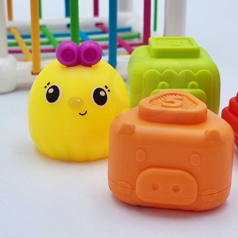 WOOPIE BABY Гибкий сенсорный куб Baby Animal Sorter + погремушка 7 эл.