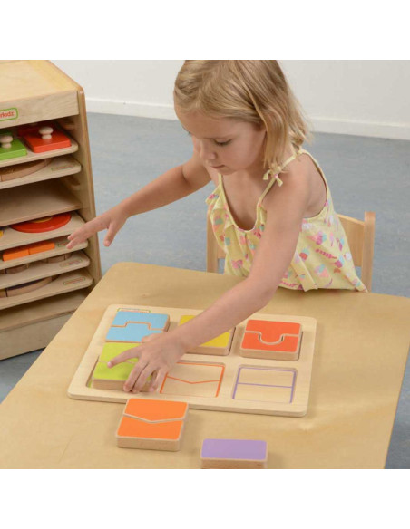 MASTERKIDZ edukacinė lenta su atitinkančiomis formomis ir spalvomis