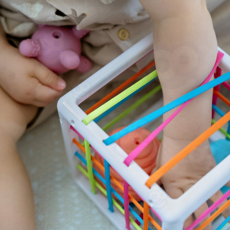 WOOPIE BABY Lankstus sensorinis kubas Baby Sorter Crazy Shapes 5 el.