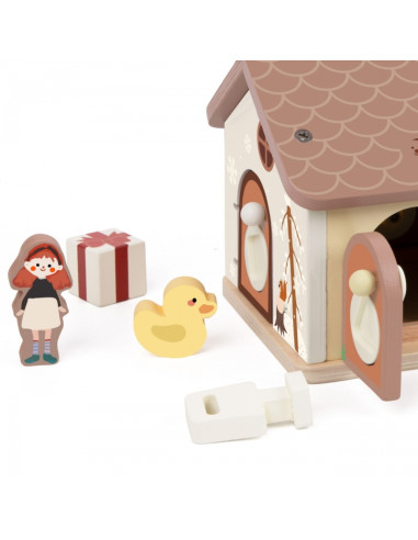 CLASSIC WORLD Деревянный сенсорный развивающий домик с замками и ключами 11 шт.