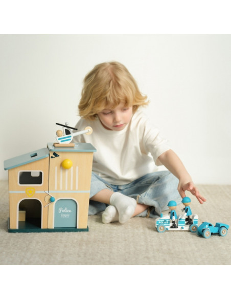 CLASSIC WORLD Posterunek Policji Drewniany Samochód Helikopter FIgurki 12el.
