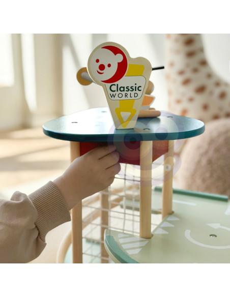 CLASSIC WORLD Daugiaaukštė stovėjimo aikštelė, automobilių plovykla + priedai.