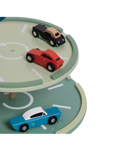 CLASSIC WORLD Daugiaaukštė stovėjimo aikštelė, automobilių plovykla + priedai.