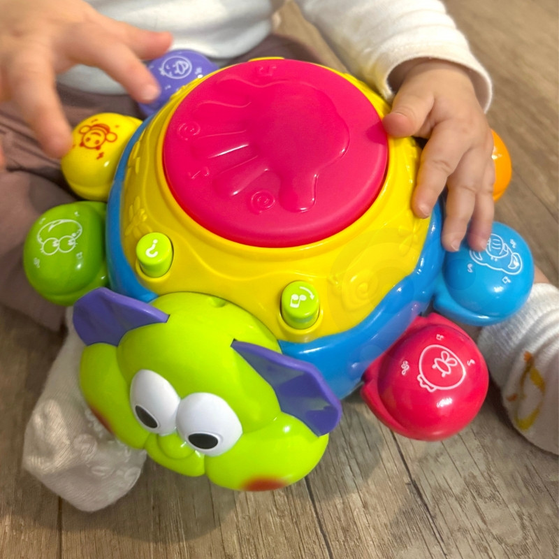 WOOPIE Interactive Crawling Toy Ladybug