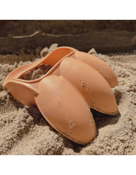 WOOPIE GREEN Claw Sand Scoop BIODEGRADABLE ORGANIC MATERIAL