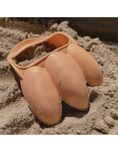 WOOPIE GREEN Claw Sand Scoop BIODEGRADABLE ORGANIC MATERIAL