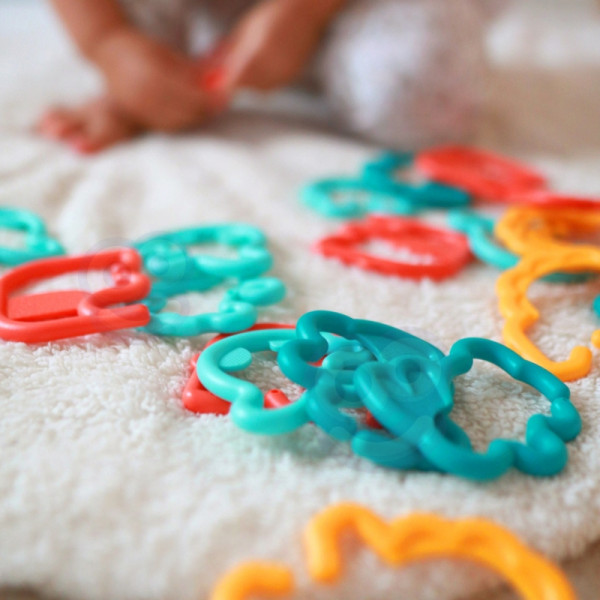 WOOPIE BABY Sensory Toy Kūdikių kramtukai Pakabukai Gyvūnai Grandinėlė 24 el.