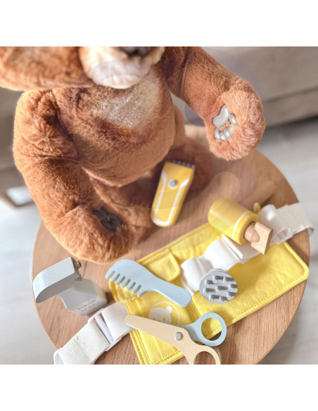 CLASSIC WORLD Little Hairdresser Set Belt with Accessories 8 pcs.