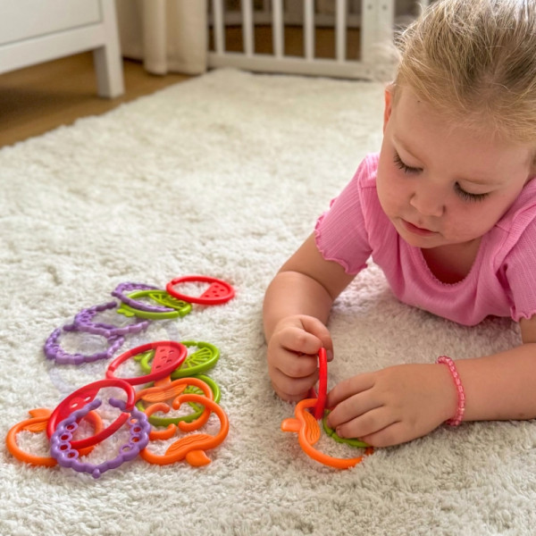 WOOPIE BABY sensorinis žaislas kūdikių kramtukai Vaisių pakabukai Grandinėlė 4 el. WOOPIE BABY sensorinis žaislas kūdikių kramtukai Vaisių pakabukai Grandinėlė 4 el.