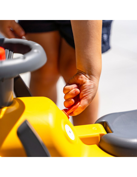 FALK Komatsu Ride-on Tractor with Excavator Bucket and Trailer