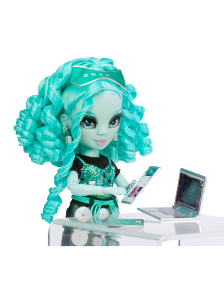 Shadow High Fashion Doll- Green 592808 593225EUC