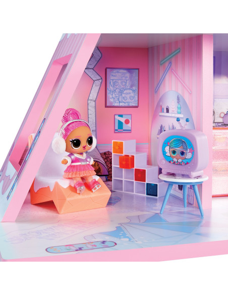 427735-INT L.O.L. Surprise Winter Snow Chalet