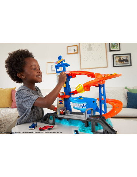 Hot Wheels Attacking Shark Escape HDP06