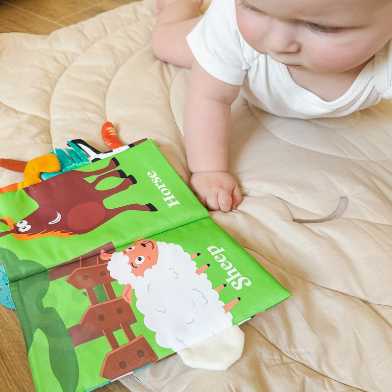 WOOPIE BABY Knygutė su gyvūnų uodegėlėmis