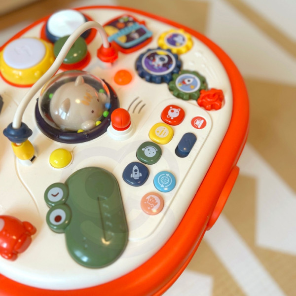 WOOPIE BABY mokomasis stalas Interaktyvusis kosmosas