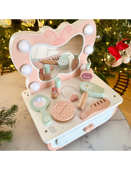 Набор аксессуаров для туалетного столика TOOKY TOY: деревянная бабочка, зеркало со светодиодной подсветкой + косметика.