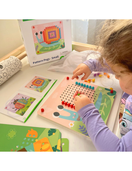 Žaislinė dėlionė su smeigtukais ir laipiojimo kaladėlėmis