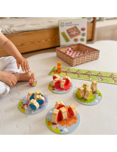 WOOPIE GREEN Šeimos stalo žaidimas "Voverė sode" FSC