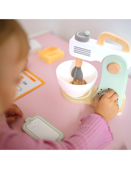 WOOPIE GREEN Medinis virtuvės maišytuvas su priedais 11 vnt.