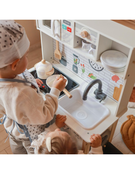 WOOPIE GREEN 9-in-1 medinė interaktyvi virtuvė su skalbimo mašina ir lenta