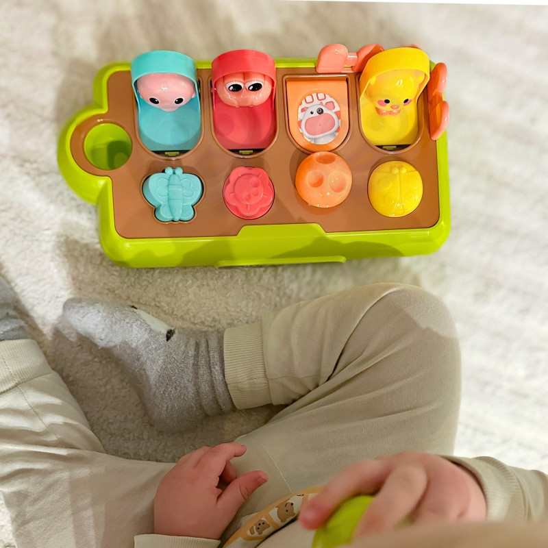WOOPIE BABY edukacinis iššokantis gyvūnas Happy Farm POP-UP žaislas