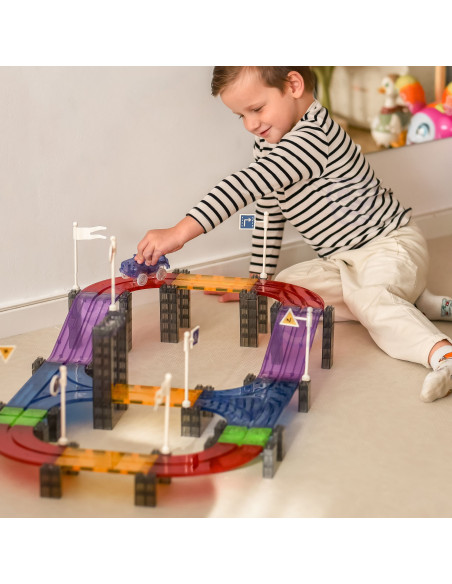 WOOPIE Magnetic Car Race Track + 137 El. Car