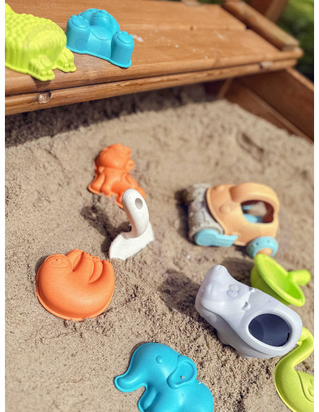 WOOPIE GREEN Sand Play Set with Car, 10 Pieces, BIODEGRADABLE ORGANIC MATERIAL