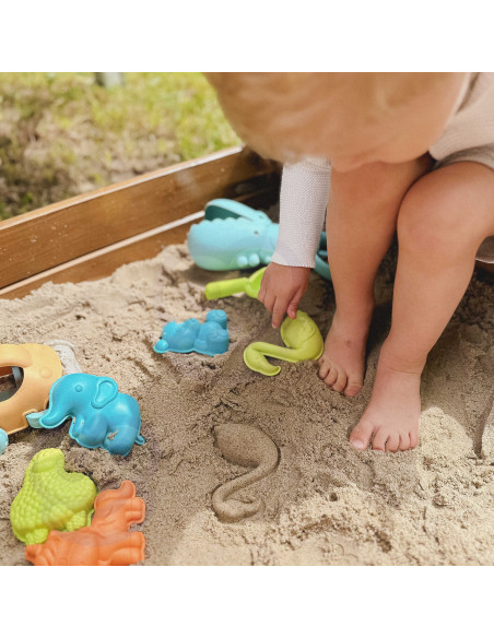 WOOPIE GREEN Sand Play Set with Car, 10 Pieces, BIODEGRADABLE ORGANIC MATERIAL