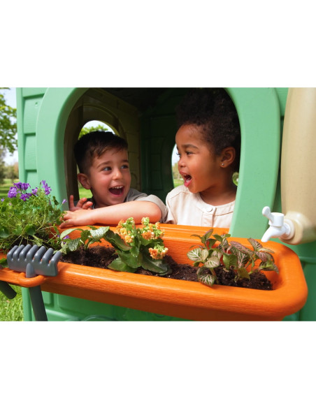 Садовый домик FEBER: переработка отходов, раздельный сбор отходов, зеленая энергия.