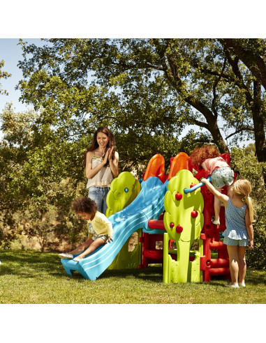FEBER Playground with Slide and Wood House Table