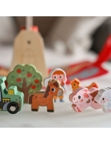 WOOPIE GREEN Wooden Folding Farm in a Suitcase with Animals 11 pcs.