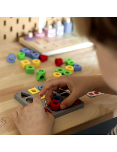 WOOPIE Match Shapes Puzzle Game