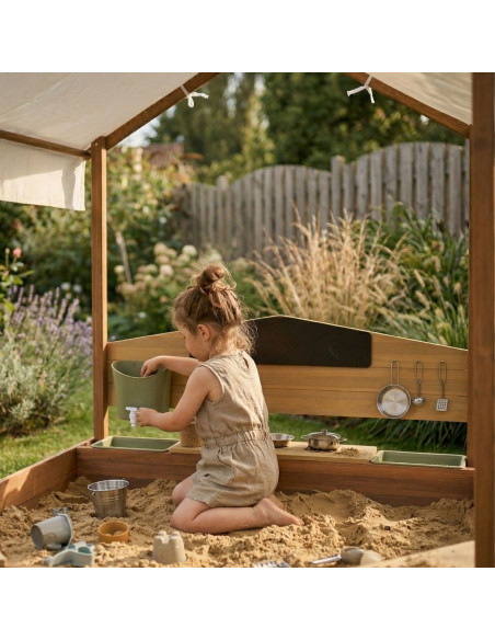 AXI Meli Sandbox House with a White Roof Mud Garden Kitchen