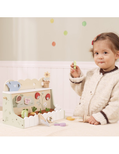 VIGA Wooden Garden for the Little Gardener 22 pcs.