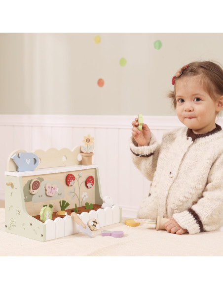 VIGA Wooden Garden for the Little Gardener 22 pcs.