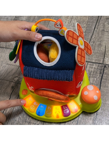 WOOPIE BABY Interactive Farm House Sorter Piano + 7 Plush Toys Educational